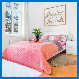 Bis 6 Personen - Helle, Ruhige Whg, 2 Baeder, Dd Neustadt, Lage Drezno